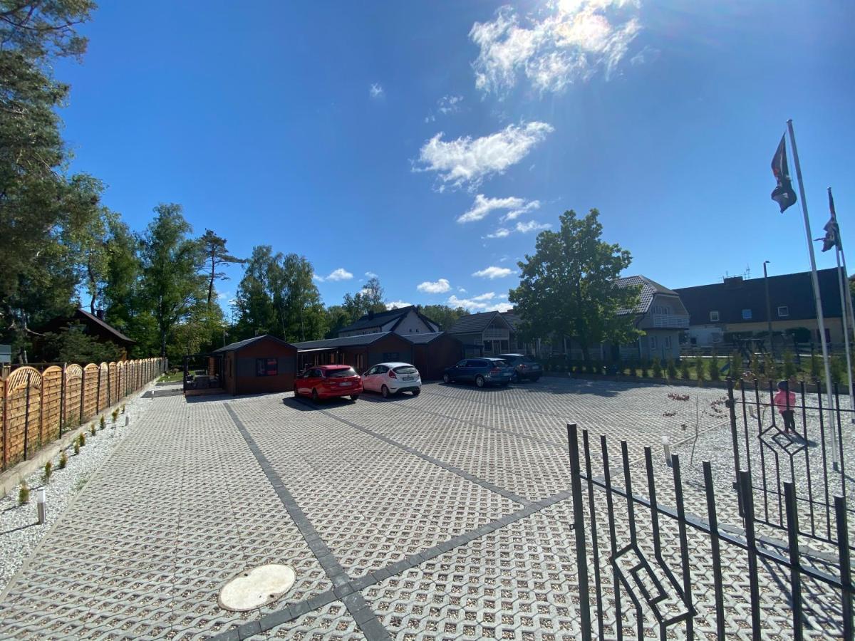 Domy Nad Morzem - Chata Pirata- Tiny House Dziwnów Exterior foto