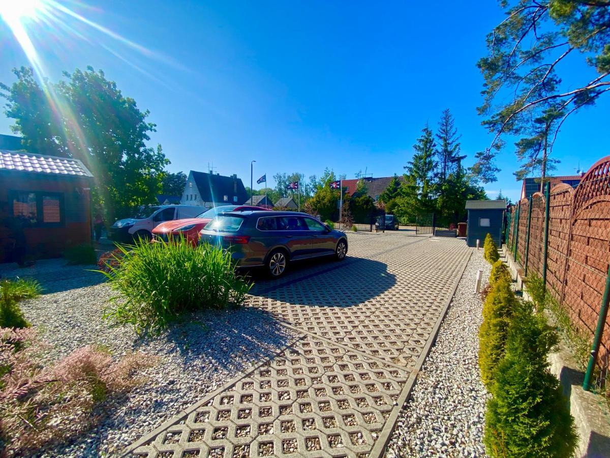 Domy Nad Morzem - Chata Pirata- Tiny House Dziwnów Exterior foto